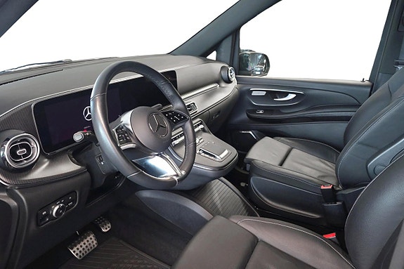 Mercedes-Benz V300 7 of 15