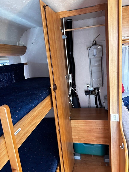 Adria Classica 613 pk barnkammare 8 of 14