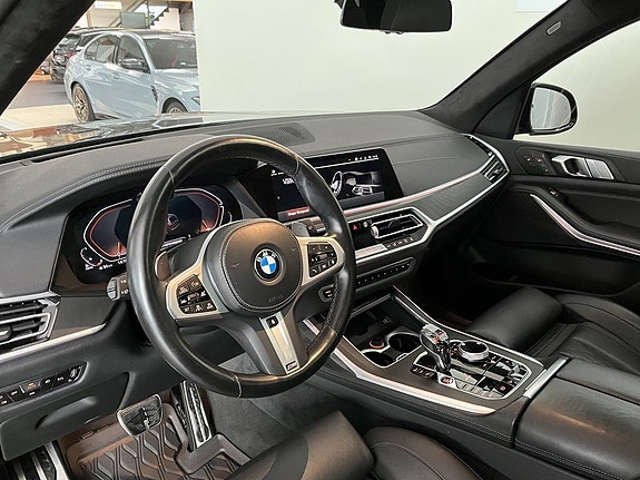BMW X7 6 of 17