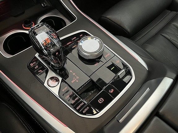 BMW X7 9 of 17