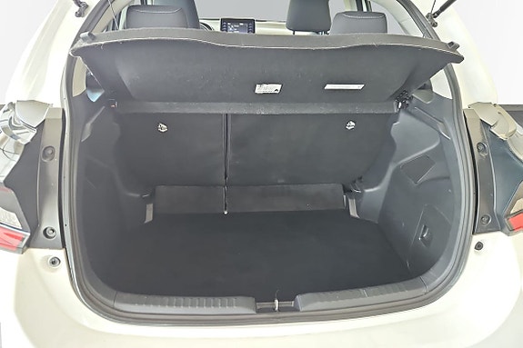 Toyota Yaris 10 of 15