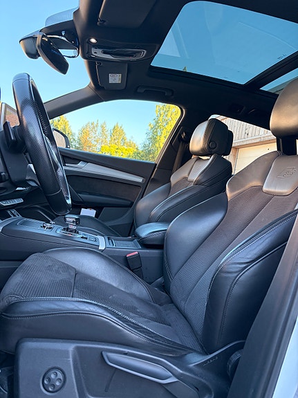 Audi Q5 3 of 5