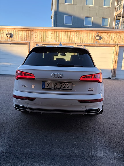 Audi Q5 4 of 5