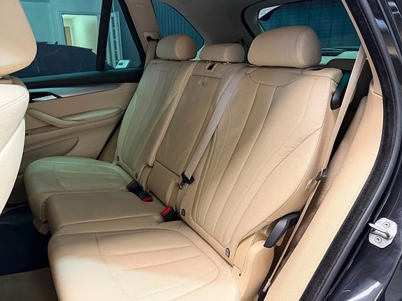 BMW X5 13 of 22