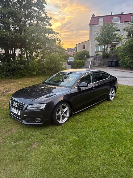 Audi A5 2 of 8