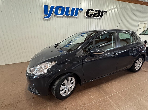 Peugeot 208 2 of 5