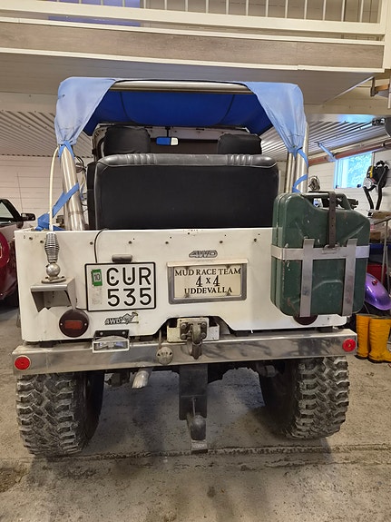 Willys Jeep 2 of 6