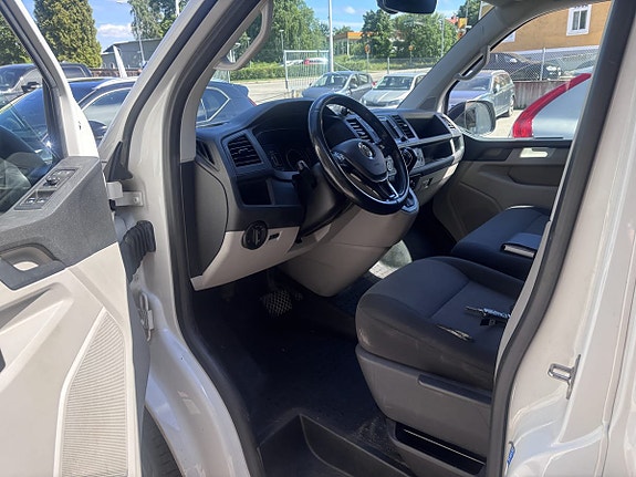 Volkswagen Transporter 3 of 5