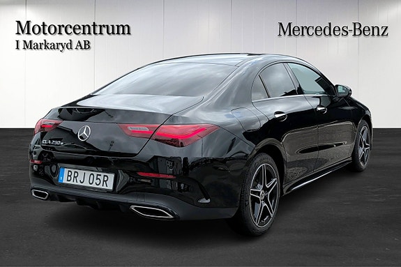 Mercedes-Benz CLA250 e 4 of 5