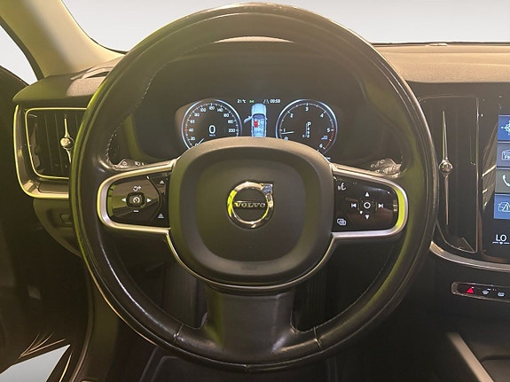 Volvo V60 13 of 24