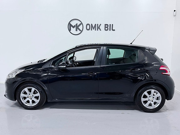 Peugeot 208 5 of 5