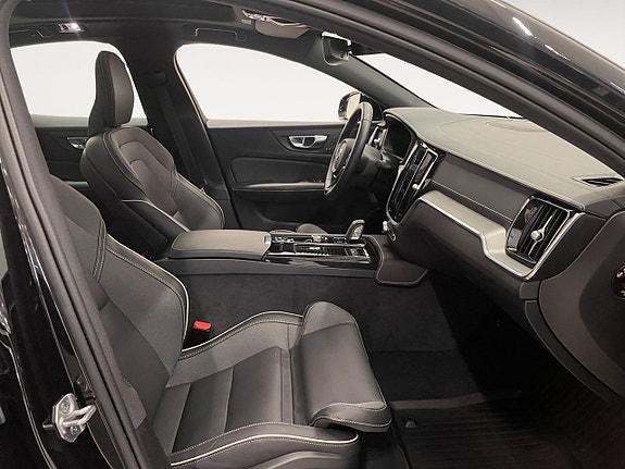 Volvo S60 15 of 24
