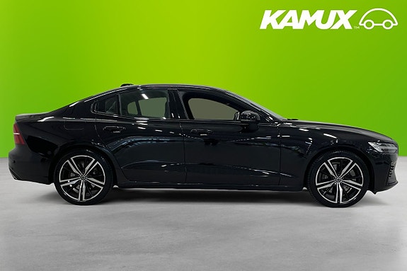 Volvo S60 2 of 5