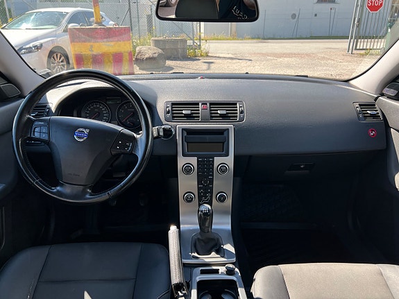 Volvo V50 5 of 5