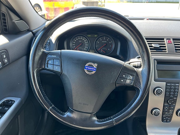 Volvo V50 8 of 17