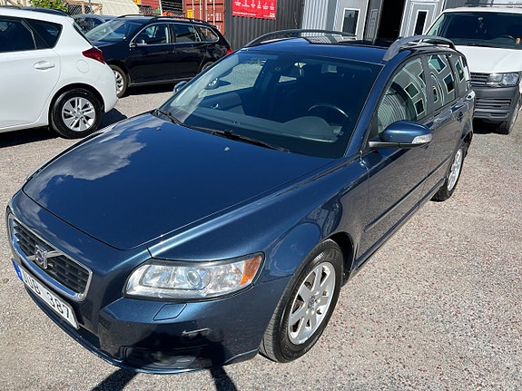 Volvo V50 9 of 17