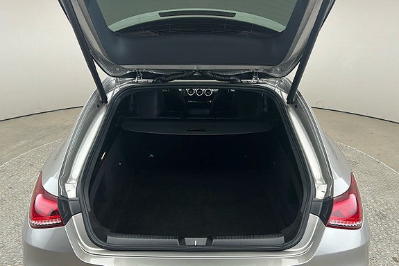 Mercedes-Benz CLA200 14 of 25