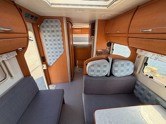 LMC Liberty 7205 TI Dubbelbädd 10 of 27