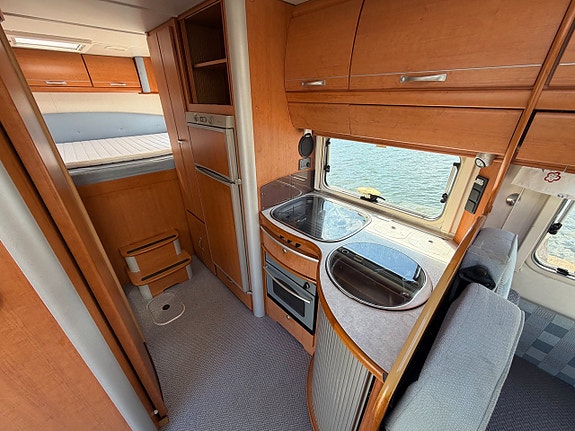 LMC Liberty 7205 TI Dubbelbädd 11 of 27