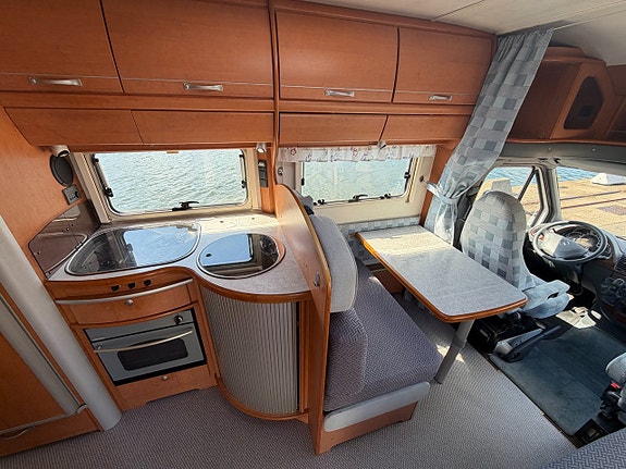 LMC Liberty 7205 TI Dubbelbädd 9 of 27