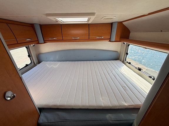LMC Liberty 7205 TI Dubbelbädd 14 of 27