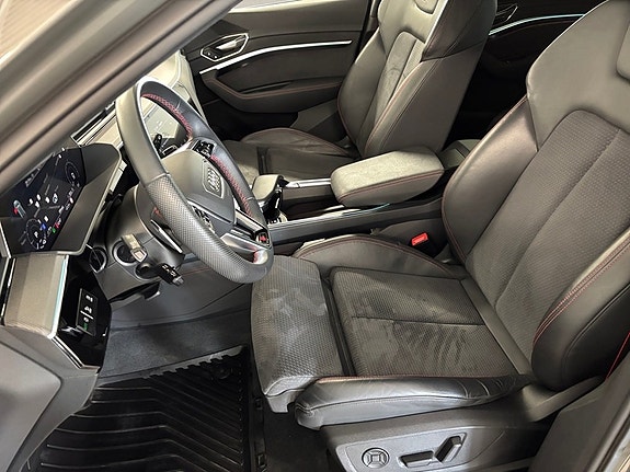 Audi Q8 4 of 5