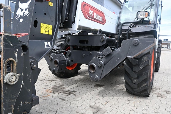 Bobcat T40.180 SLBP 13 of 28