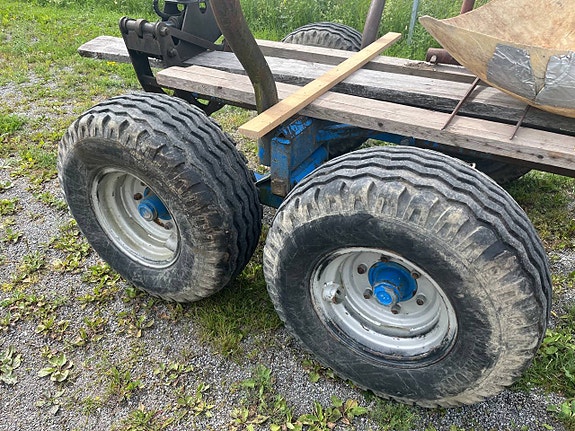 Vreten 4330 Skogskärra med kran 7 of 9