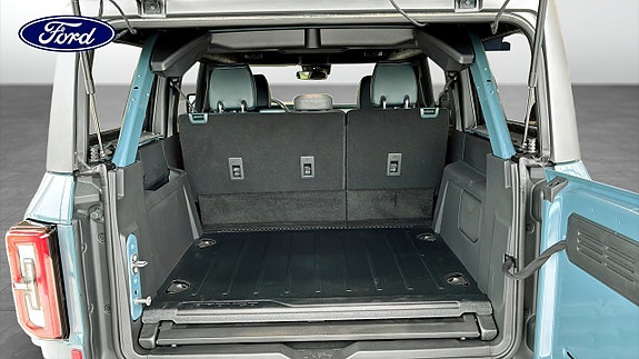 Ford Bronco 10 of 12