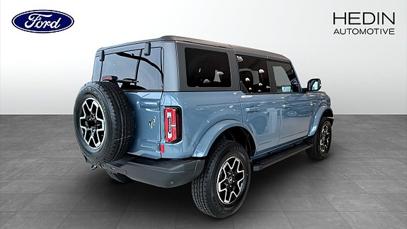 Ford Bronco 2 of 5