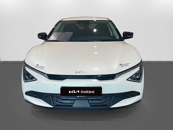 Kia EV6 2 of 5