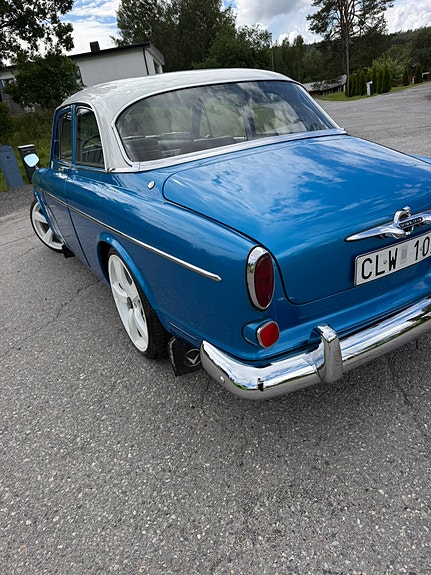 Volvo Amazon 3 of 5