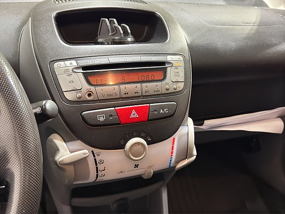 Toyota Aygo 15 of 29