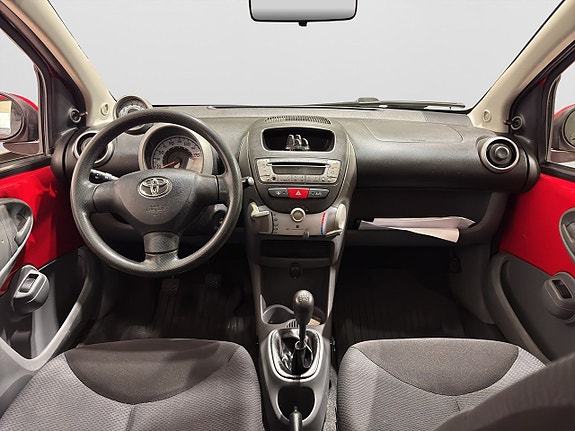 Toyota Aygo 13 of 29