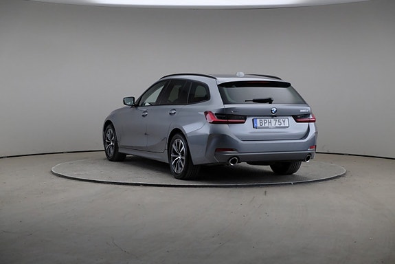 BMW 320d 2 of 26