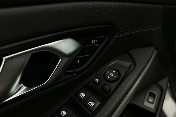 BMW 320d 18 of 26