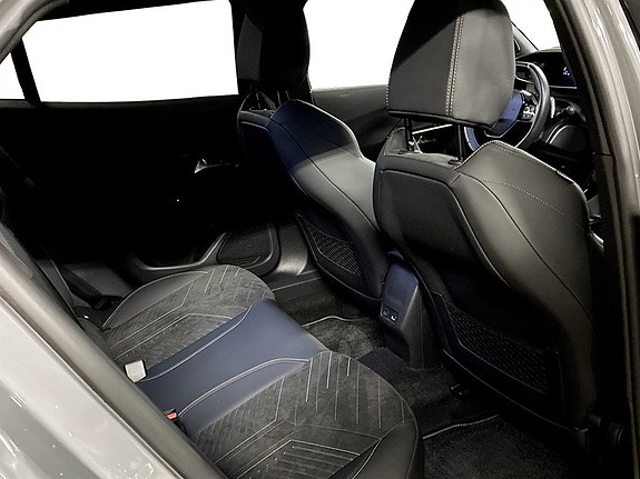 Peugeot 2008 15 of 19
