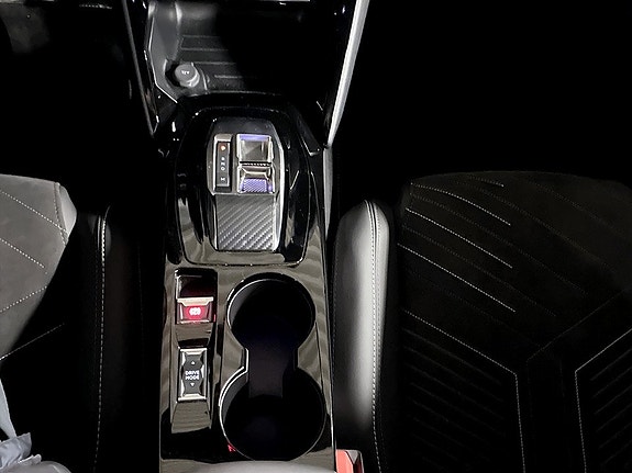 Peugeot 2008 13 of 19