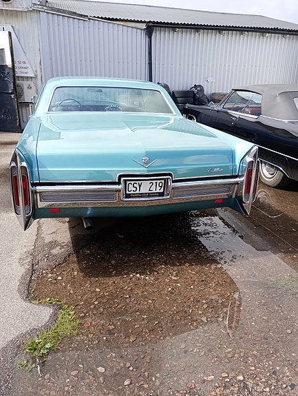 Cadillac Hardtop 3 of 11