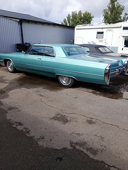 Cadillac Hardtop 2 of 11