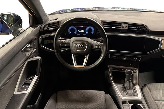 Audi Q3 9 of 25