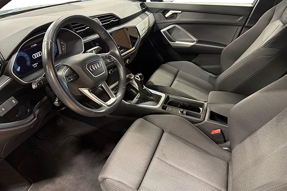 Audi Q3 11 of 25