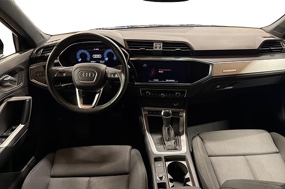 Audi Q3 8 of 25