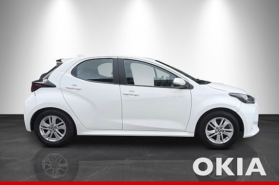 Toyota Yaris 5 of 11