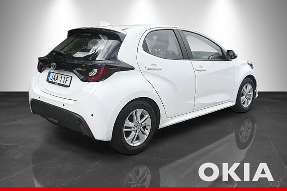 Toyota Yaris 4 of 11