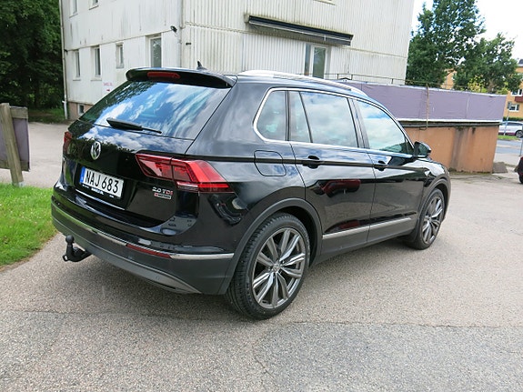 Volkswagen Tiguan 3 of 30