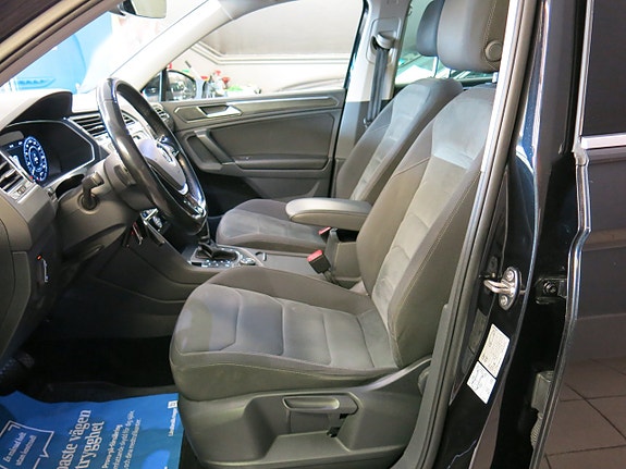 Volkswagen Tiguan 9 of 30