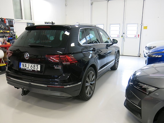 Volkswagen Tiguan 2 of 30
