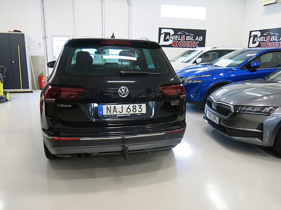 Volkswagen Tiguan 6 of 30