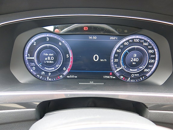 Volkswagen Tiguan 18 of 30